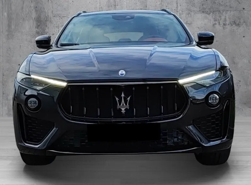 Maserati Levante GT Hybrid =NEW= Nerissimo Pack/Panorama Гар Image 2