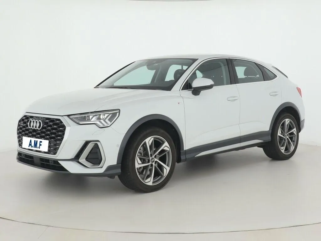 AUDI Q3 Image 1