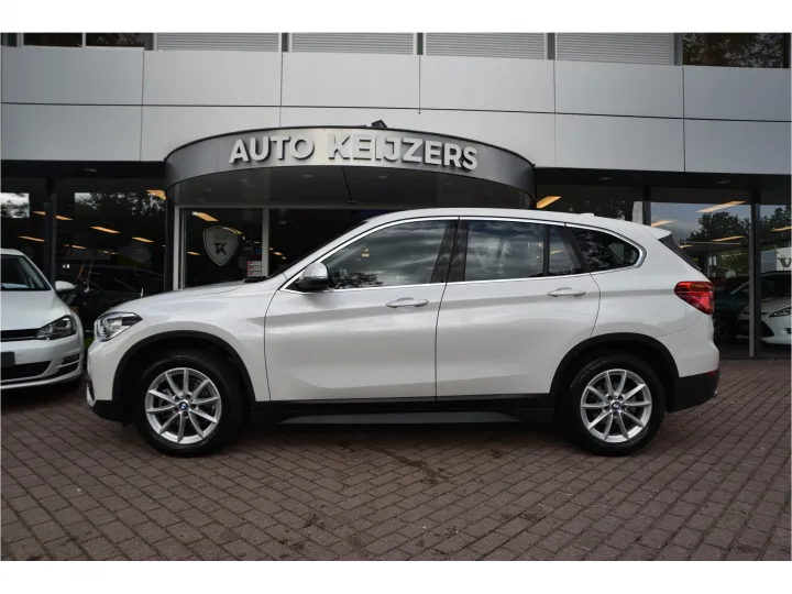 BMW X1 sDrive16d Centennial High Executive  Image 3