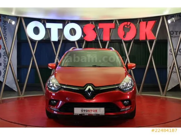 Renault Clio 0.9 TCe Sport Tourer Touch Image 1